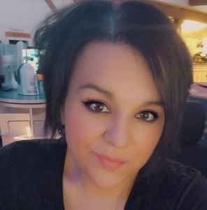 Meet your Posher, Nikki